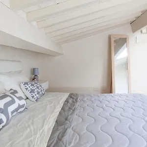white-attic.it-tuscanyhotel.com/